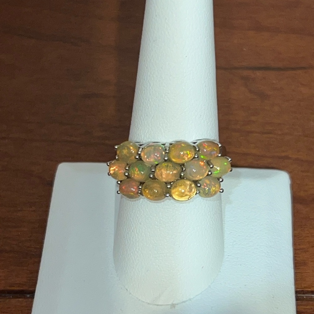 Ethiopian Opal Cluster Ring Sterling Size 9 Beautiful Stones Excellent Condition
